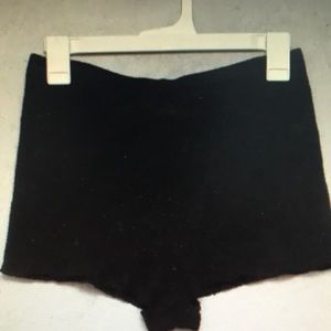 Zara trafaluc black shorts